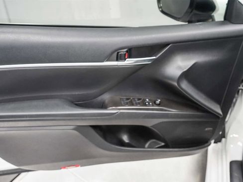 Used 2023 Toyota Camry SE w/ Convenience Package image 22