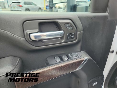 Used 2023 GMC Sierra 2500 Denali image 17