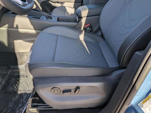 New 2026 Volkswagen Tiguan SE R-Line FWD image 17