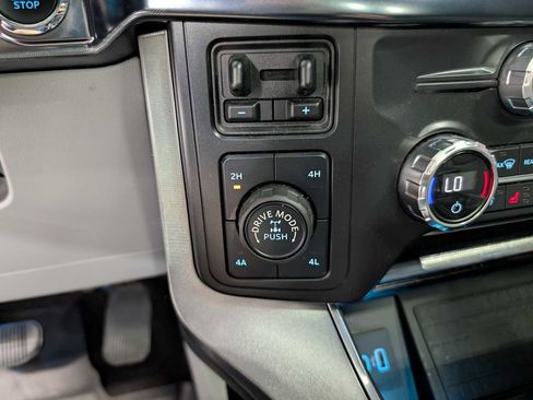 Used 2021 Ford F150 Limited image 34