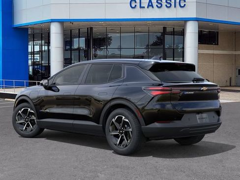 New 2026 Chevrolet Equinox EV LT FWD image 3