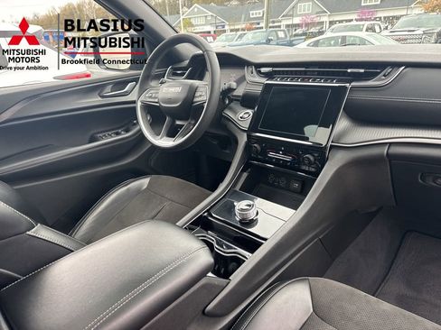 Used 2023 Jeep Grand Cherokee L Laredo AWD/4WD image 44