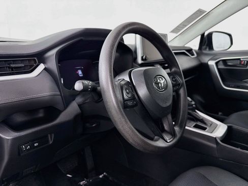 Certified 2024 Toyota RAV4 LE AWD/4WD image 4