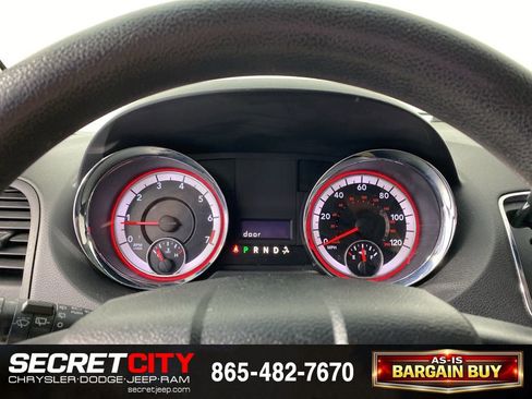 Used 2016 Dodge Grand Caravan American Value Package FWD image 17