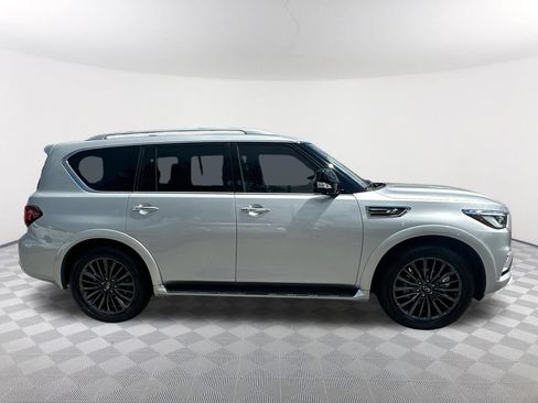 Used 2023 INFINITI QX80 Premium Select w/ All-Season Package RWD image 4