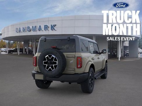 New 2025 Ford Bronco Outer Banks image 9