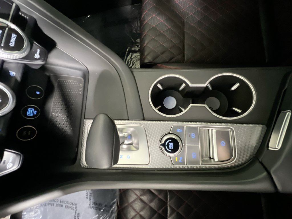 Used 2022 Genesis G70 3.3T RWD image 22