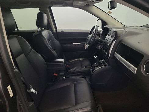 Used 2017 Jeep Compass High Altitude AWD/4WD image 21