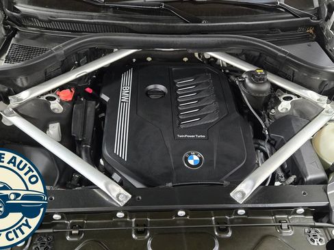Used 2020 BMW X7 xDrive40i w/ Parking Assistance Package AWD/4WD image 43