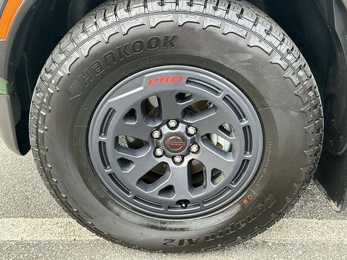 Certified 2025 Nissan Frontier Pro-X image 7