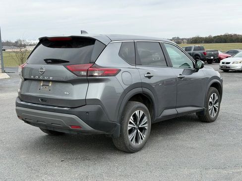 Used 2023 Nissan Rogue SV image 5