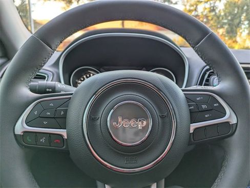 Used 2021 Jeep Compass Latitude w/ Sun and Sound Group image 28