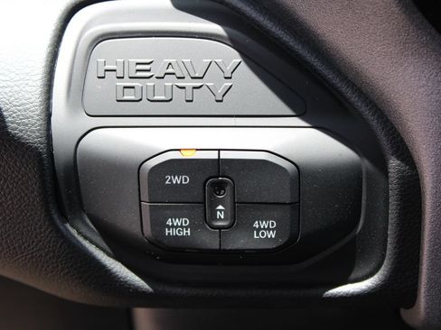 New 2026 RAM 2500 Tradesman AWD/4WD image 18
