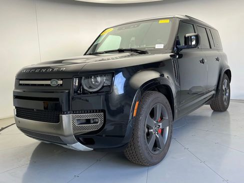 Used 2021 Land Rover Defender 110 X image 1