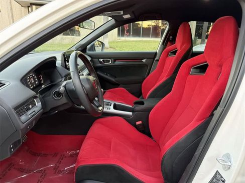 Used 2024 Honda Civic Type R image 23