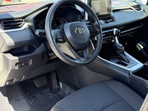 Certified 2025 Toyota RAV4 LE FWD image 25