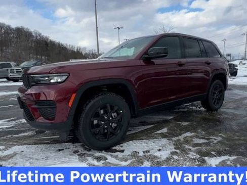 New 2025 Jeep Grand Cherokee Laredo image 4