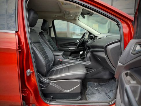 Used 2019 Ford Escape SEL FWD image 16