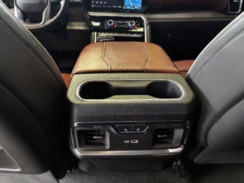 Used 2024 GMC Sierra 1500 Denali Ultimate AWD/4WD image 33