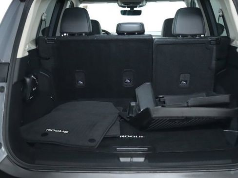 Used 2022 Nissan Rogue SL w/ SL Premium Package image 31