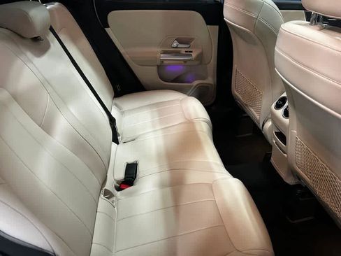 Certified 2021 Mercedes-Benz GLA 250 4MATIC image 24