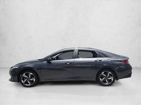 Used 2023 Hyundai Elantra Limited FWD image 9