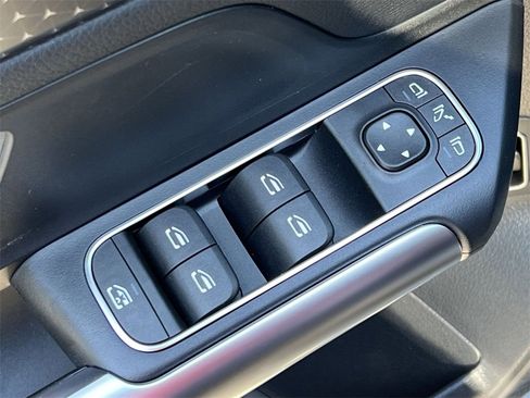 Certified 2025 Mercedes-Benz GLA 250 4MATIC image 13