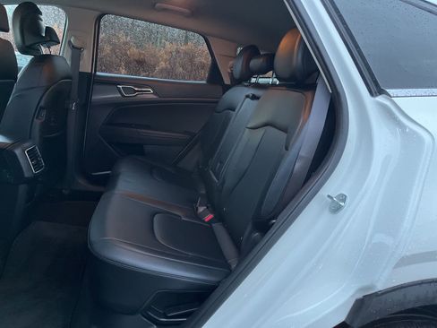 Used 2023 Kia Sportage EX image 14