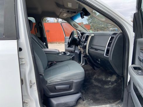 Used 2015 RAM 3500 SLT w/ Cold Weather Group image 29