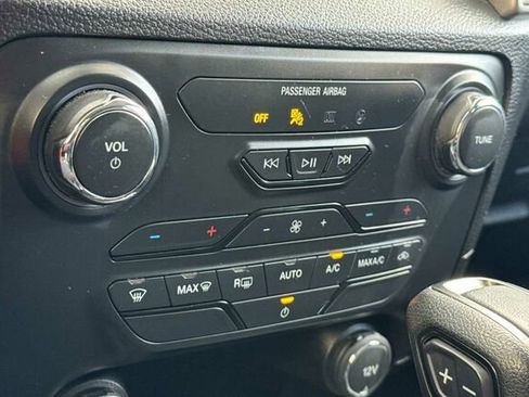 Used 2020 Ford Ranger XLT w/ Equipment Group 301A Mid image 16