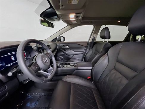 Used 2023 Nissan Rogue Platinum w/ Platinum Premium Package image 21