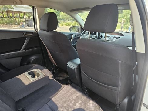 Used 2010 MAZDA MAZDA3 i Touring FWD image 34