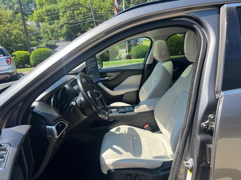 Used 2018 Jaguar F-PACE Prestige AWD/4WD image 19