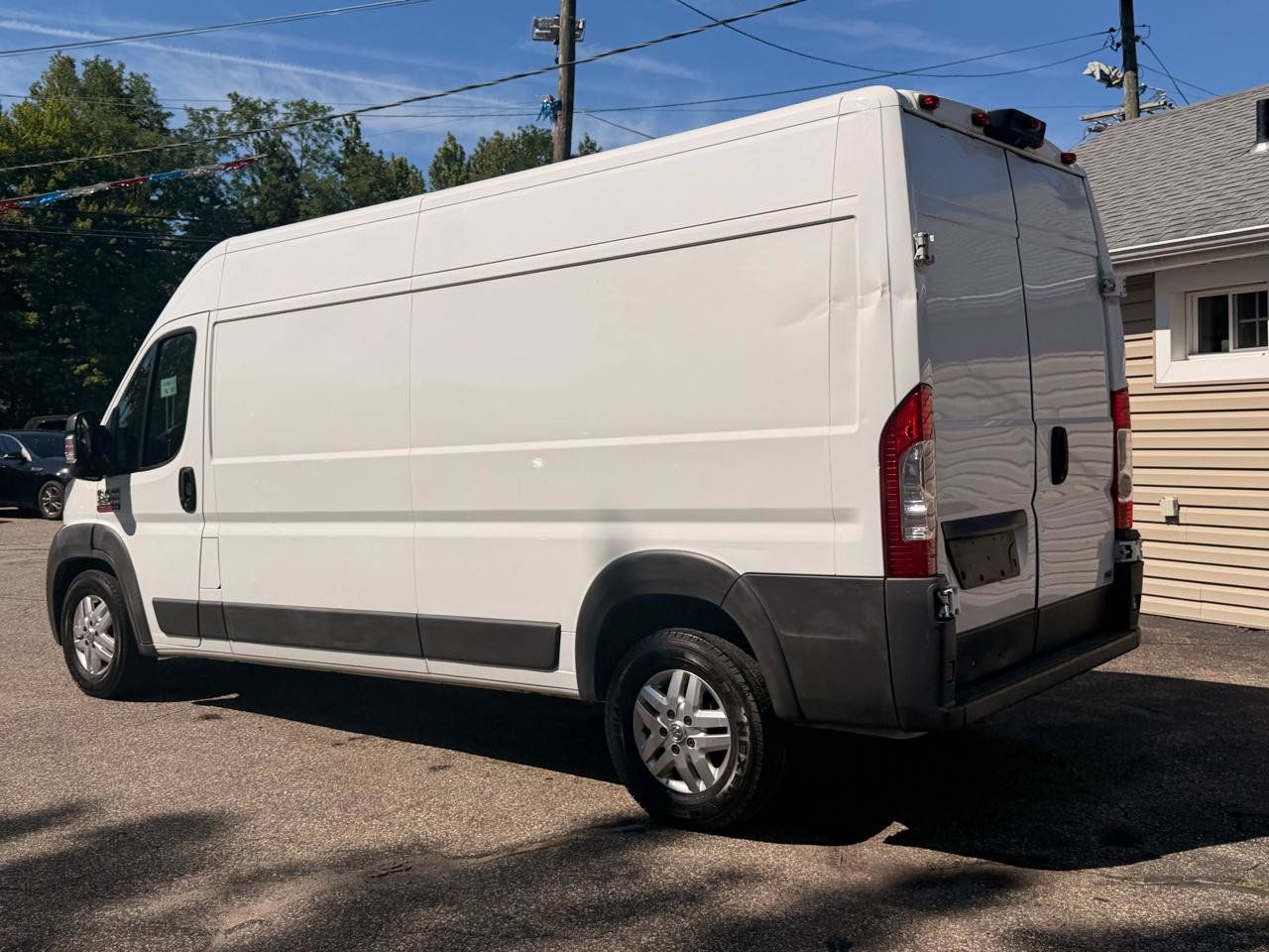 Used 2015 RAM ProMaster 2500 w/ Mopar Trailer Tow Group FWD image 4
