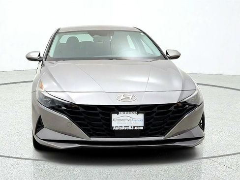 Used 2023 Hyundai Elantra SEL w/ Convenience Package FWD image 2