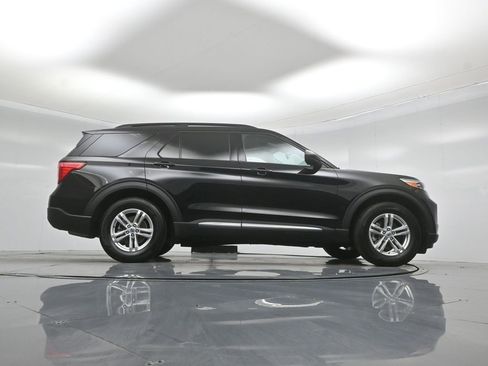 Certified 2023 Ford Explorer XLT w/ Equipment Group 202A RWD image 45