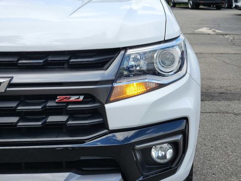 Used 2022 Chevrolet Colorado Z71 AWD/4WD image 9