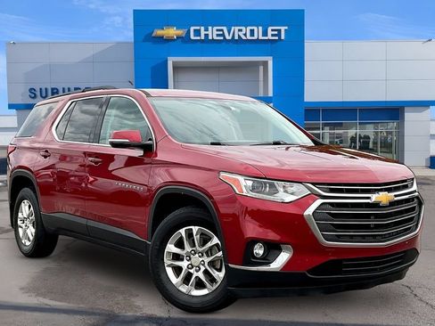 Used 2019 Chevrolet Traverse LT FWD image 2