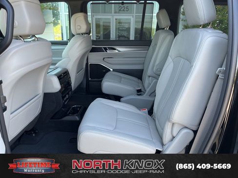 New 2026 Jeep Grand Wagoneer Limited AWD/4WD image 14