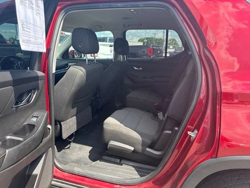Used 2019 Chevrolet Traverse LT w/ LPO, Blackout Package AWD/4WD image 10