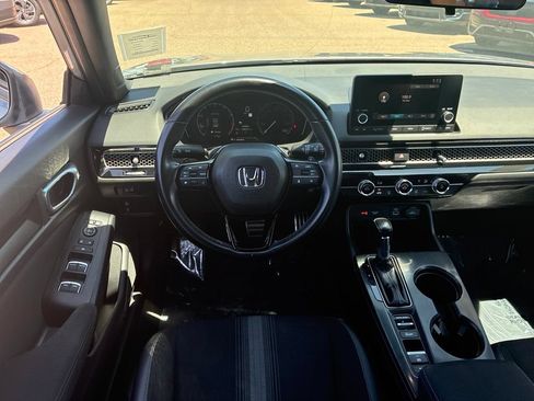 Used 2023 Honda Civic Sport image 14
