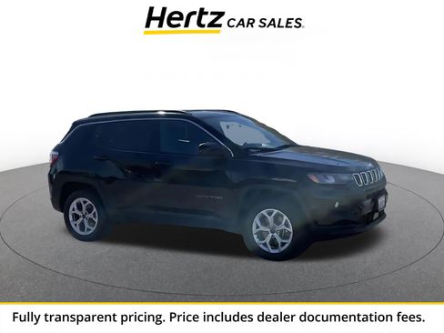 Used 2025 Jeep Compass Latitude AWD/4WD image 1