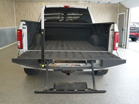 Used 2017 Ford F150 XLT w/ Equipment Group 302A Luxury AWD/4WD image 37