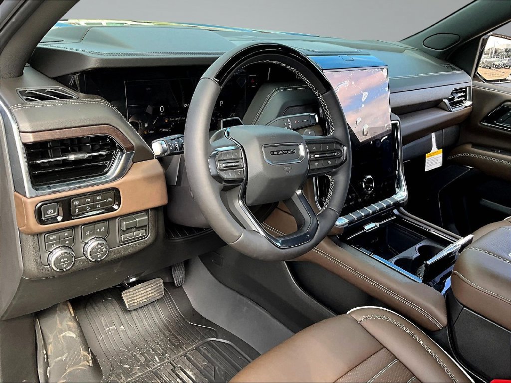 New 2026 GMC Yukon XL Denali Ultimate AWD/4WD image 7
