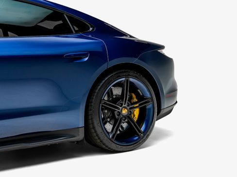Used 2024 Porsche Taycan Turbo S AWD/4WD image 14