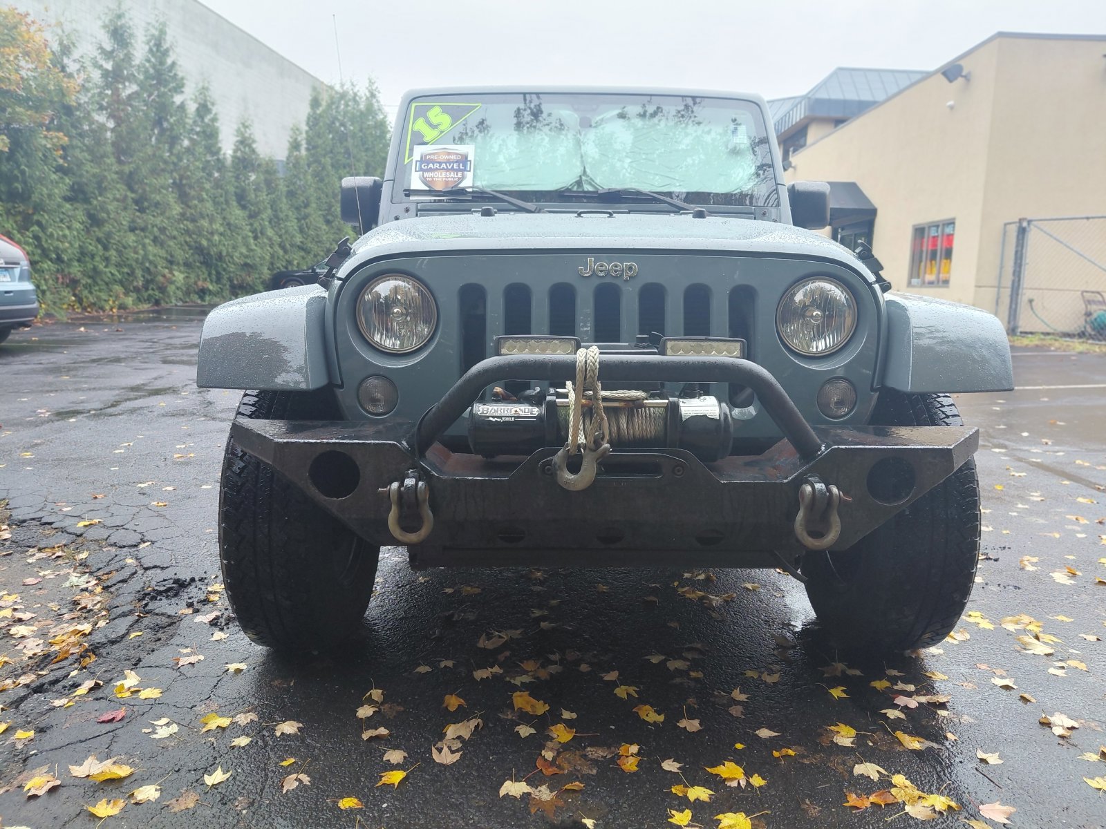 Used 2015 Jeep Wrangler Unlimited Sahara w/ Connectivity Group AWD/4WD image 21