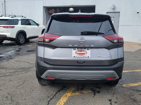 Used 2023 Nissan Rogue SV AWD/4WD image 7