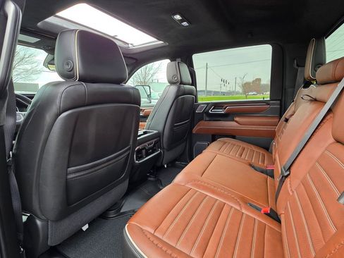 Used 2024 GMC Sierra 2500 Denali Ultimate image 35