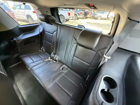 Used 2017 GMC Yukon Denali image 16