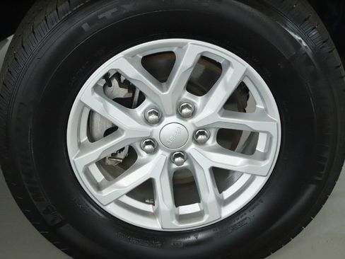 Used 2023 Jeep Wrangler Sport AWD/4WD image 10